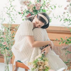 柔らかな光と花々に囲まれて輝く、可憐な花嫁のひととき|グランドニッコー淡路の写真(53467075)