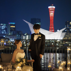 神戸港の夜景を眺めながらやさしいキャンドルの光がおふたりを包み込む|ラ・テラスホール神戸（LASUITE LE PAN Bldg.）の写真(49201774)