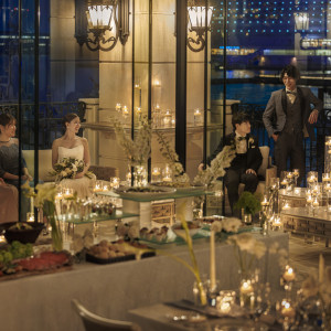 やさしい光に包まれながら語り合う夜のひとときは一生の宝物に|ラ・テラスホール神戸（LASUITE LE PAN Bldg.）の写真(49201775)