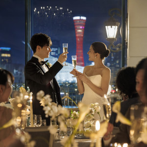 神戸港の美しい夜景とともにナイトウェディングが叶う空間|ラ・テラスホール神戸（LASUITE LE PAN Bldg.）の写真(54179560)