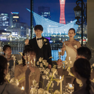 神戸港を眺める夜景に、やさしいキャンドルの光が美しく映える|ラ・テラスホール神戸（LASUITE LE PAN Bldg.）の写真(49201771)