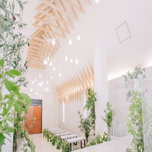 三河安城で最も明るいチャペル！白と緑に包まれたチャペルです|TSUMUGU HOUSE FOREST WEDDINGの写真(53055377)