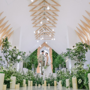 バージンロードはキャンドルで装飾することができます♪|TSUMUGU HOUSE FOREST WEDDINGの写真(53007224)