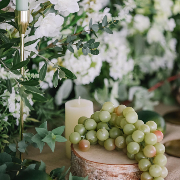 緑いっぱい卓上にて祝福の宴をたのしめます