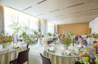 二人の色彩が形になる披露宴会場|東京エディション虎ノ門の写真(55113876)