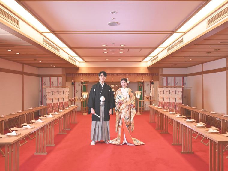出雲大社の御分霊を祀る神殿。館内で本格的な神前式を