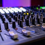 音響機材使用料＆音響オペレーター手配料50％OFF！