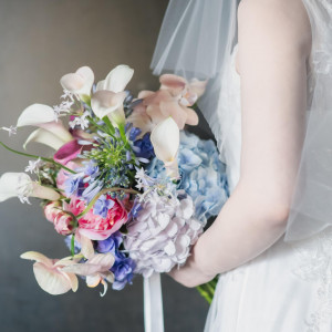 季節感＋デザイン性の高いブーケ|IMURI (イムリ)の写真(55984336)