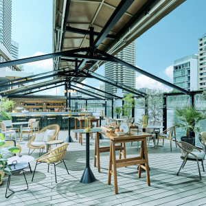 水上テラスで、ガーデンとは一味違うウェルカムパーティを|UNWEDDING　中之島の写真(55485426)