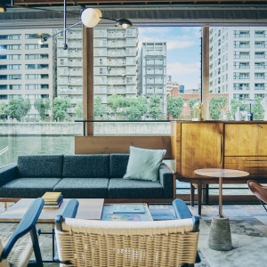 デザートタイムはリビングルームで♪お好みのスイーツやドリンクでリラックスした時間を。|UNWEDDING　中之島の写真(55613768)