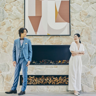 カジュアルで着やすけど、結婚式の特別感も忘れない。
そんなスタイリングをご提案