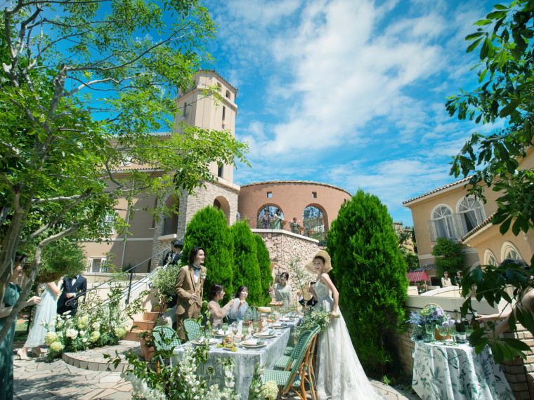 緑豊かなガーデンパーティーで最高の瞬間を