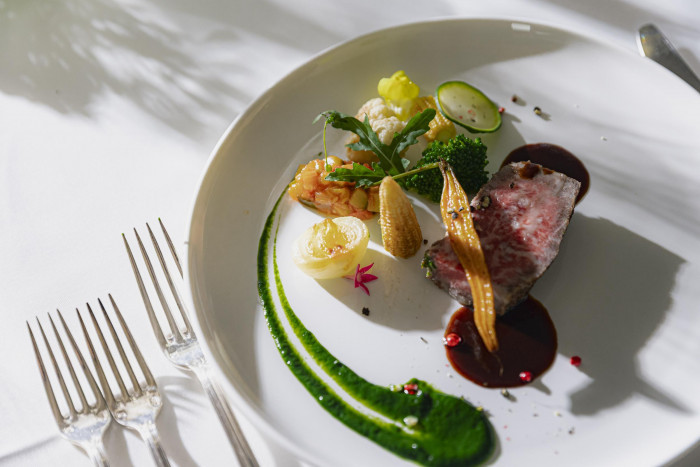 国産霜降り特選牛のグリエ～ヨーロッパ野菜を添えて～