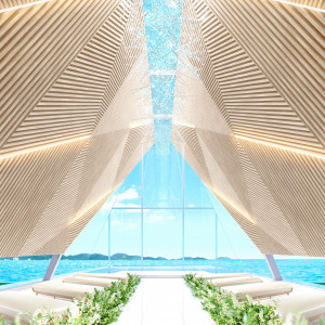 スケール感のある空間と、一面に広がるオーシャンビュー|THE SURF BEACHSIDE TERRACEの写真(54324667)