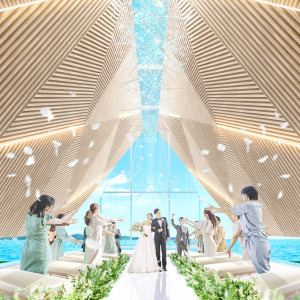 スケール感のある空間と、一面に広がるオーシャンビュー|THE SURF BEACHSIDE TERRACEの写真(54324638)