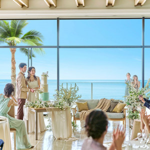ゲストの笑顔がしっかり見える、アットホームな空間です|THE SURF BEACHSIDE TERRACEの写真(53197478)