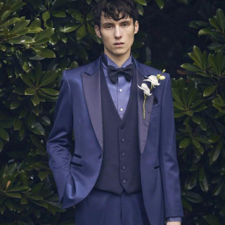 タキシードも豊富にご用意 【Regamo】