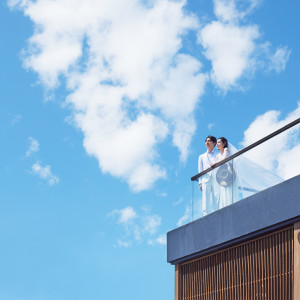 広い空を独占して、ふたりらしい時間を。|AMANDAN PEAK(アマンダンピーク)の写真(55432693)