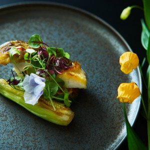 目でも楽しめる美食の数々が、 ふたりの祝宴を華やかに彩る