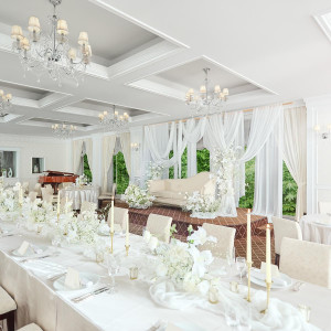 白花とドレープが織りなす、洗練のエレガントコーデ|東京大神宮の写真(56141592)