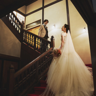 洋装での結婚式も人気です、どちらもご検討いただけるようサポートしておりますのでご安心下さい
