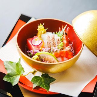 【*月末限定フェア*】評判の美食×創始の神社×和洋映える3会場