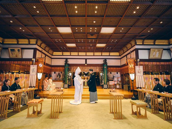 白無垢や色打掛は上から羽織るため、お腹が出ていても気にならないのもいいですね