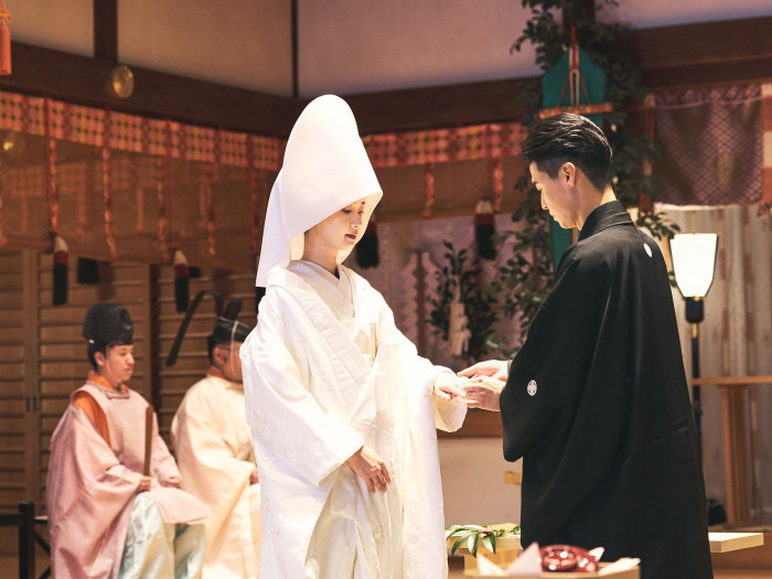 もっとも格式の高い正礼装に身を包み、お二人が思い描く未来へ