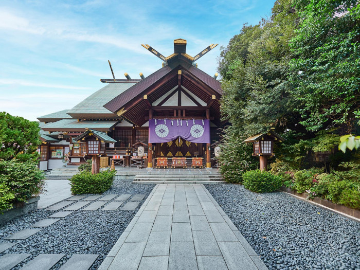 東京駅から車で10分の都心にある東京大神宮で、永遠の誓いをむすぶ結婚式を