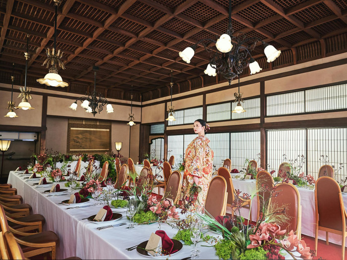 豪華絢爛な色打掛、美しい色彩の引き振袖、特別な美しい一日を。