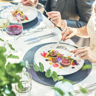 おふたりの地元食材や想い出の地の食材などを使用しませんか。厳選した食材をお楽しみください