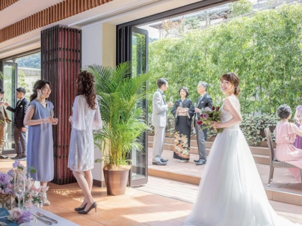 【東山庭 -ヒガシヤマガーデン-】オープンキッチン付きの少人数専用会場