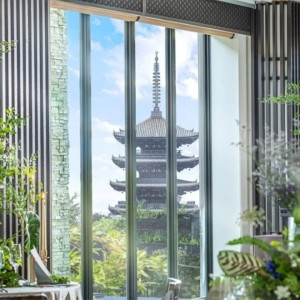 【KIYOMIZU】ゲストハウスの贅沢感とホテルの機能性が融合。会場内からは八坂の塔を一望|KIYOMIZU京都東山（キヨミズ京都東山）の写真(53104560)