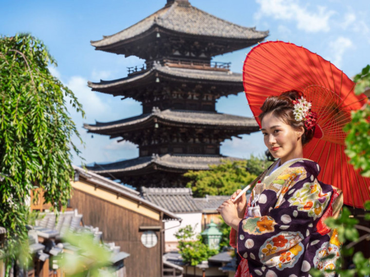 八坂の塔・地主神社など、千年を超える古都ロケーション