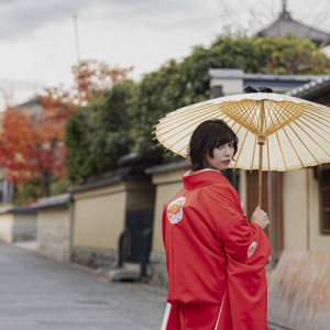 祝言式では、白無垢だけではなく色打掛での挙式も可能。|京都祝言 SHU:GENの写真(53305840)