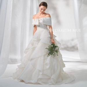 国産のサテンオーガンジーとソフトチュールを重ねたフリルで 躍動感溢れるドレス|PARTY Wedding by ホテルメトロポリタンの写真(53908806)