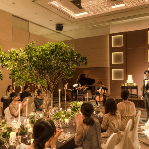 ピアノと弦楽器の生演奏で上質な雰囲気の披露宴に|PARTY Wedding by ホテルメトロポリタンの写真(53907693)