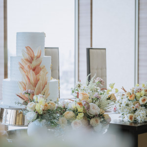 外光が差し込む会場にピッタリのコーディネート|PARTY Wedding by ホテルメトロポリタンの写真(53908032)