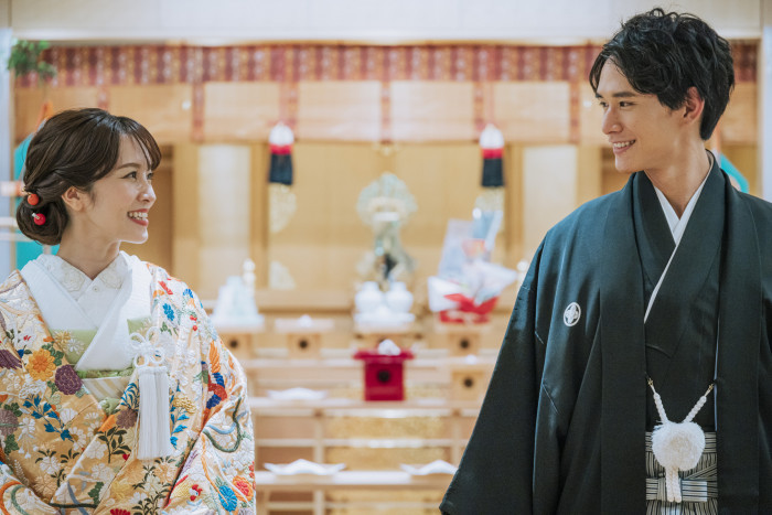 結婚式当日の挙式はチャペルの場合も、神殿での前撮りOK！