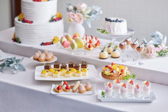 ホテルパティシエが手がけるケーキ＆デザート