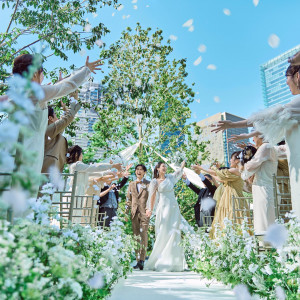 都会らしい高揚感と、自然の柔らかさが織りなす新感覚の結婚式をお楽しみいただけます|ザ ジャクソン ガーデンの写真(57159296)