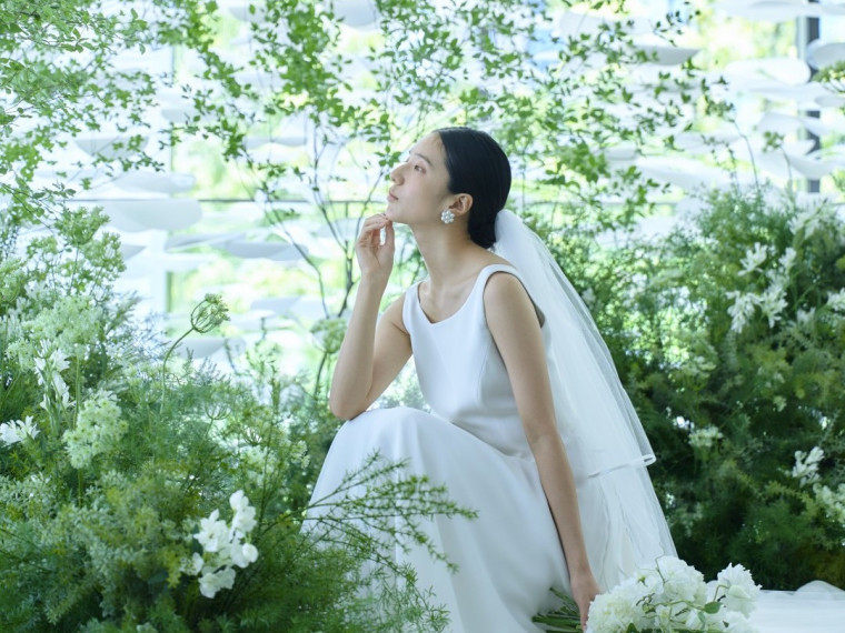 世界の最旬ドレスをお取り揃え。運命の一着を見つけて