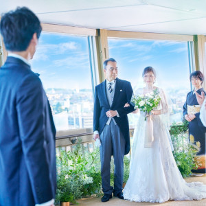 【展望フロア】港町を見守る「恋人の聖地」横浜マリンタワー|MARINE TOWER WEDDING（マリンタワー ウエディング）の写真(54269603)