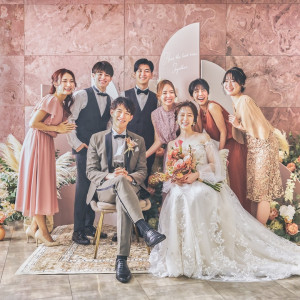【ロビー】みんなの集まるフォトブース|MARINE TOWER WEDDING（マリンタワー ウエディング）の写真(54269598)