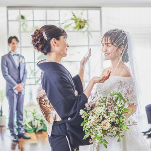 温かな光に包まれアットホームな雰囲気に|MARINE TOWER WEDDING（マリンタワー ウエディング）の写真(54269806)
