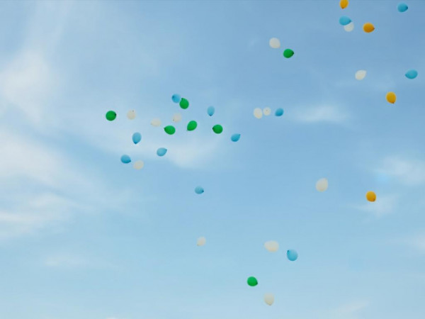 オープンテラスでの挙式で湾岸沿いならではの時間と空間