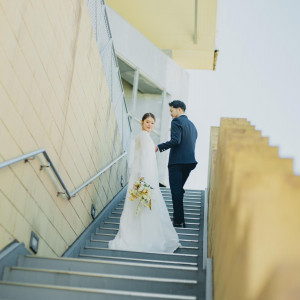 大きく広がる空を背景に大切な日のベストショットを|Restaurant Sola｜レストラン ソラの写真(55714111)