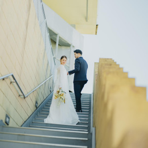 見上げれば広がる壮大な空を背景に思い出の一枚を|Restaurant Sola｜レストラン ソラの写真(54594453)