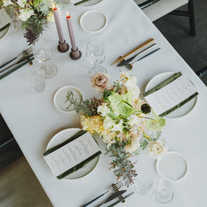 お二人のテーマに合わせたコーデで大切なゲストをおもてなし|Restaurant Sola｜レストラン ソラの写真(54764420)