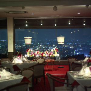 美しい夜景が眼下に広がり、ロマンティックなパーティーも|レストランMORIの写真(54728100)